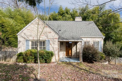 8 Waverly Road