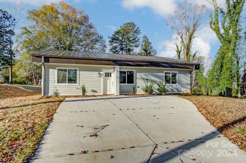 1410 Deborah Circle