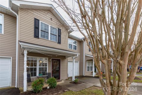 22 Yorktown Circle