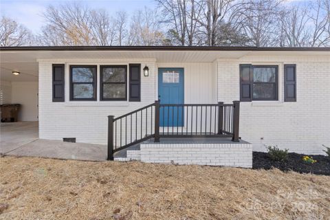 1433 Southridge Street sold home in Old Farm, Shelby, NC