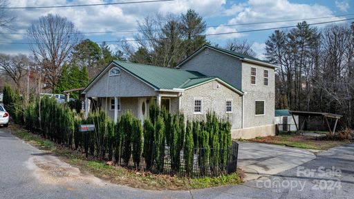 200 Walnut Avenue sold home in Friendship Acres, Hudson, NC