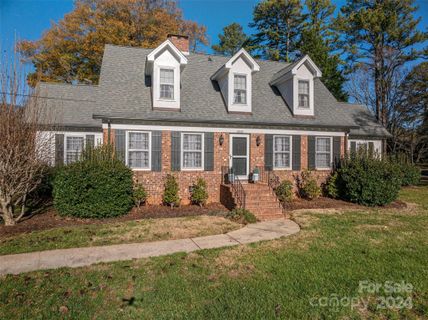 3030 Courtland Drive sold home in Monticello Woods, Gastonia, NC