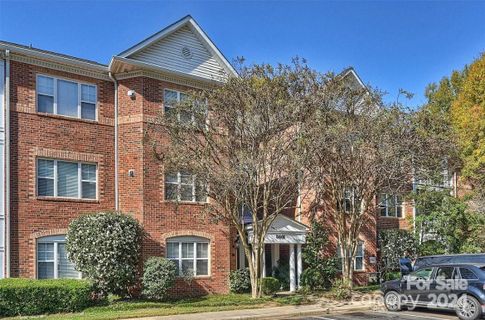 5601 Fairview Road 23 sold home in Wren Crest, Charlotte, NC