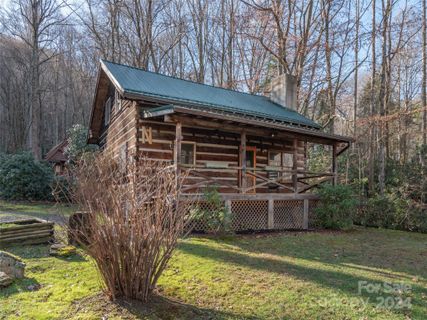 456 Spring Lake Road sold home in Spring Lake Estates, Maggie Valley, NC