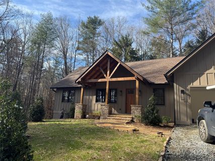 74 Piccadilly Place sold home in Chasewood, Brevard, NC