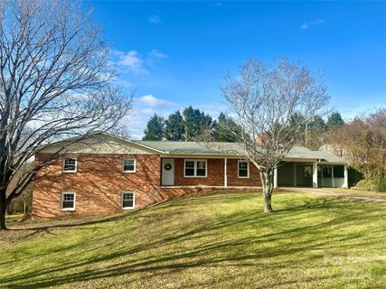 2207 Olde Well Road sold home in Olde Farm, Hudson, NC