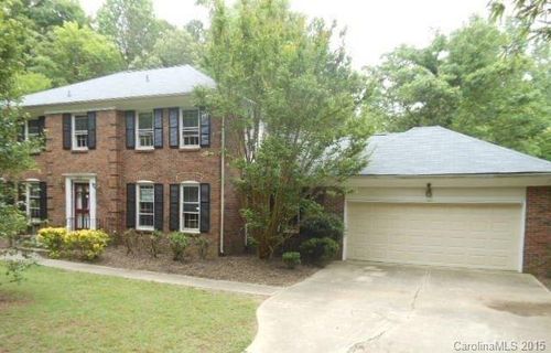 3025 Silver Birch Drive