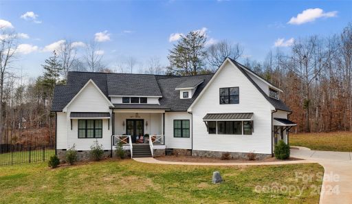 7016 Paddle View Court 33