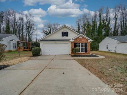 7225 Preakness Stakes Lane sold home in Cedar Lane Farms, Charlotte, NC