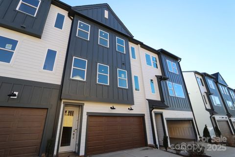 8008 Cedarsmith Court