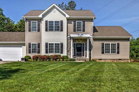 204 Stillwater Road sold home in Stillwater Estates, Troutman, NC