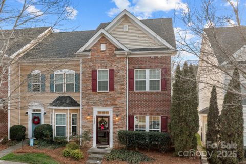 13823 Waverton Lane
