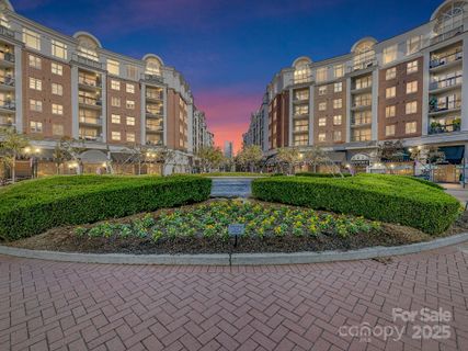 4620 Piedmont Row Drive 606