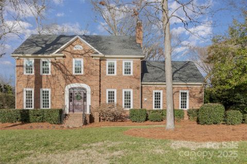 11613 Old Surry Lane sold home in Williamsburg, Charlotte, NC