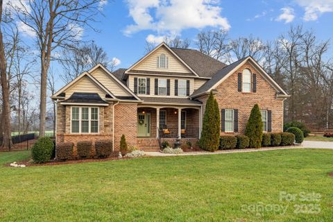 2740 Smith Field Drive sold home in Smith Field, Monroe, NC