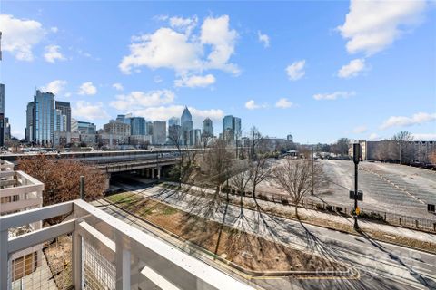 710 W Trade Street 515 sold home in Gateway Lofts, Charlotte, NC