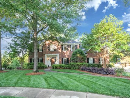 905 Mangionne Drive