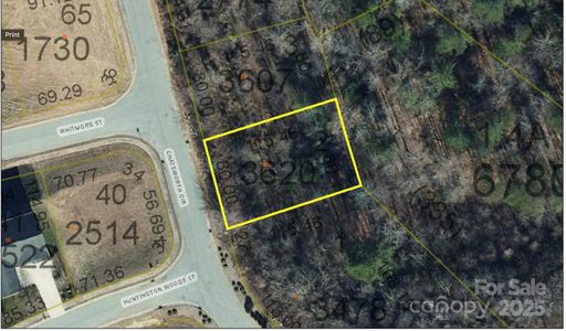 706 Chatsworth Circle active home in Huntington Woods North, Lenoir, NC