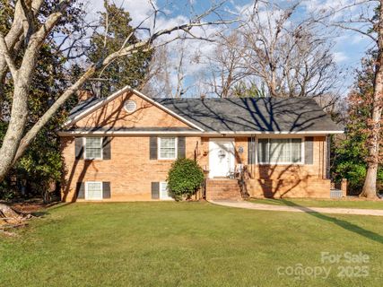 7527 Gayle Avenue sold home in Woodberry Forest, Charlotte, NC