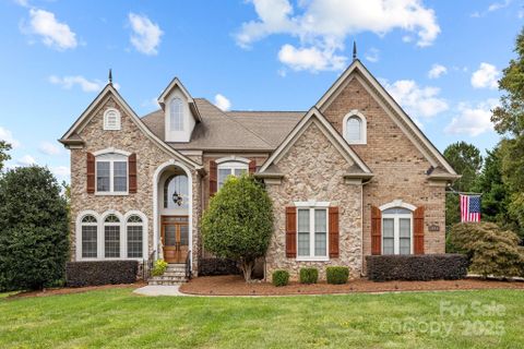 10418 Annie Oakley Lane sold home in Pleasant Valley, Charlotte, NC