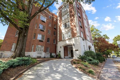 301 W 10th Street 205