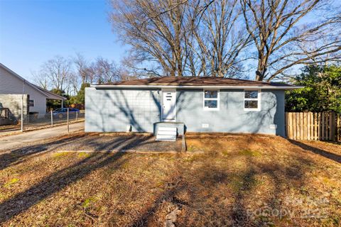 5528 Queen Anne Road