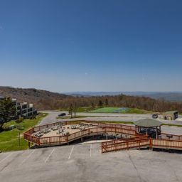 301 Pinnacle Inn Road