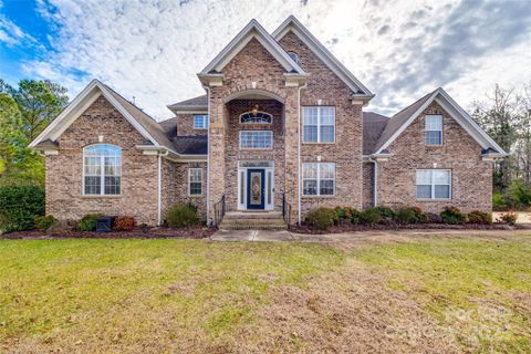 2420 Valelake Road sold home in The Glades At Windswept Cove, York, SC