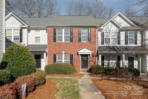 8044 Sapwood Court sold home in Parkside Townhomes, Matthews, NC