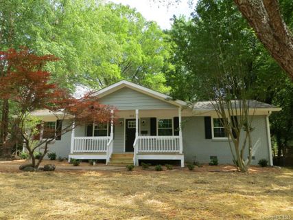 4816 Crestmont Drive sold home in Crestmont, Charlotte, NC