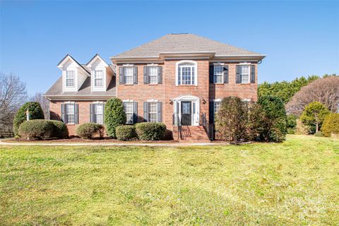 5023 Ancestry Circle sold home in Weddington Heritage, Matthews, NC