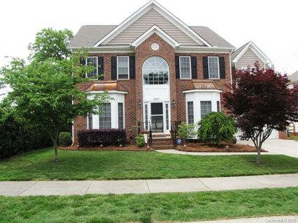 10637 Castlehill Drive sold home in Hampton Ridge II, Huntersville, NC