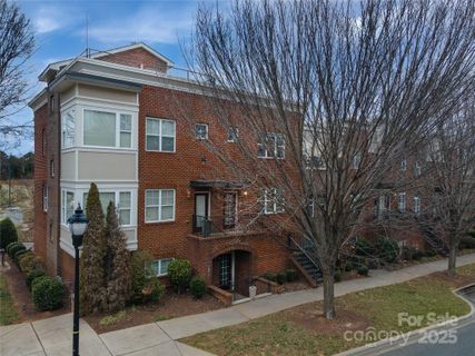 211 Harbour Place Drive sold home in Harbour Place, Davidson, NC