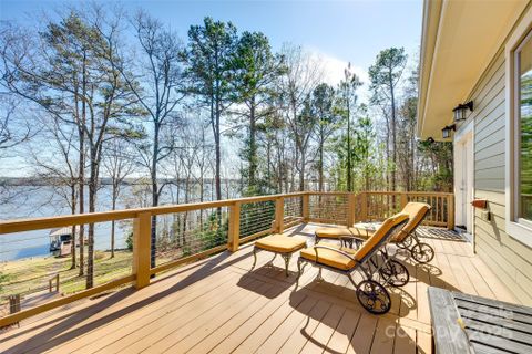1221 Brunson Road sold home in Wildlife Bay, Fort Lawn, SC