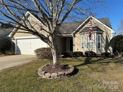 2215 Ballingarry Drive sold home in Taras Trace, Statesville, NC
