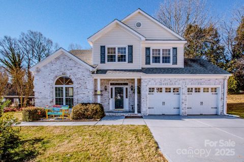 125 Lakewood Circle Drive