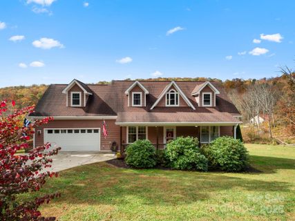 39 Sunnie Rae Lane sold home in Trexler Estates, Candler, NC
