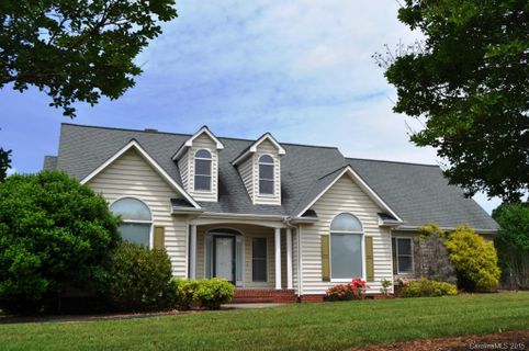 421 Thistle Lane