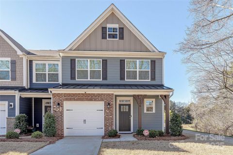 6806 Harris Bay Road sold home in The Enclave at Davis Lake, Charlotte, NC