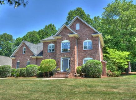 136 Lynn Cove Lane sold home in Morgan Landing, Mooresville, NC