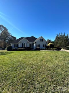 118 Sterling Drive sold home in Providence Heights, York, SC