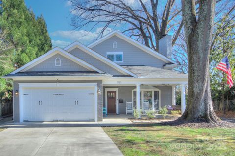 3123 Windsor Drive