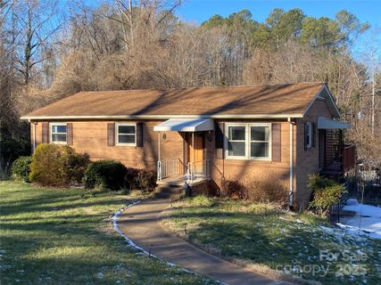 3262 Wilson Heights Drive sold home in Wilson Heights, Hildebran, NC