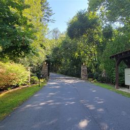 43 Dodder Lane
