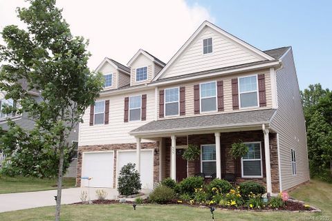 655 Dewey Court