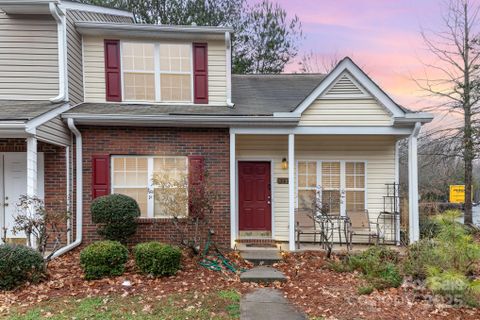 6881 Juniper Tree Street sold home in Kimmerly Woods, Charlotte, NC