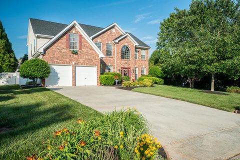 Previously sold for $389,000