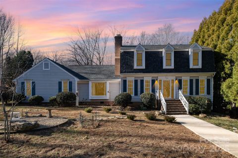 4301 Dianne Drive sold home in Carol Ann Woods, Charlotte, NC
