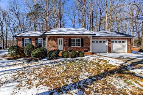 136 Monte Vista Road sold home in Monticello Heights, Statesville, NC
