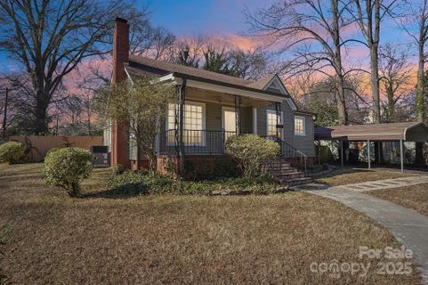 542 Ambassador Street sold home in Summit Hills, Charlotte, NC